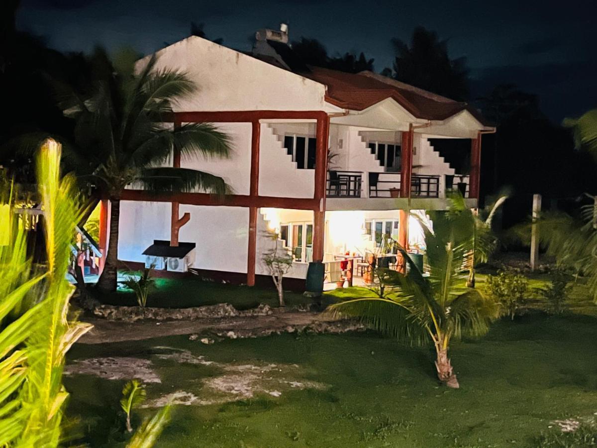 Cabilao Sunset Dive & Beach Resort Loon Bagian luar foto