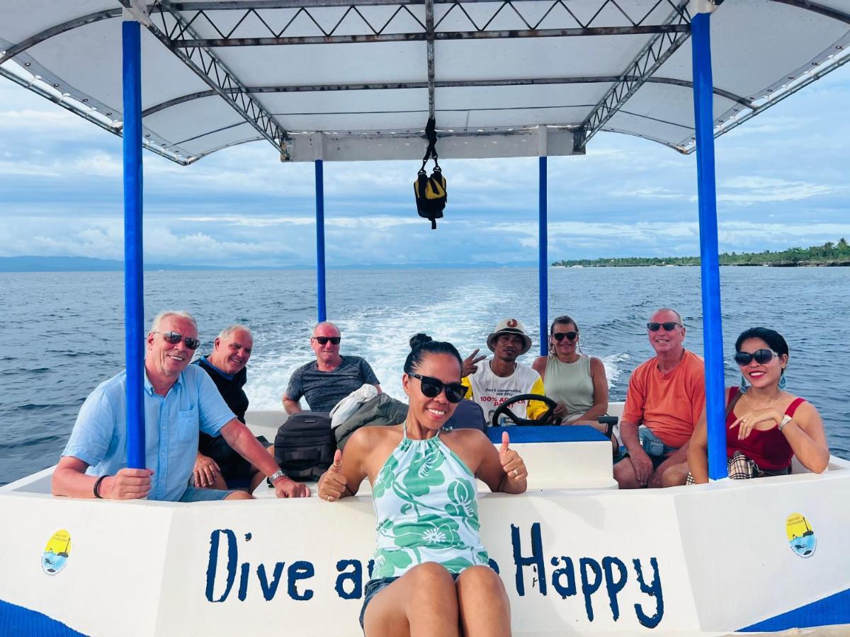 Cabilao Sunset Dive & Beach Resort Loon Bagian luar foto