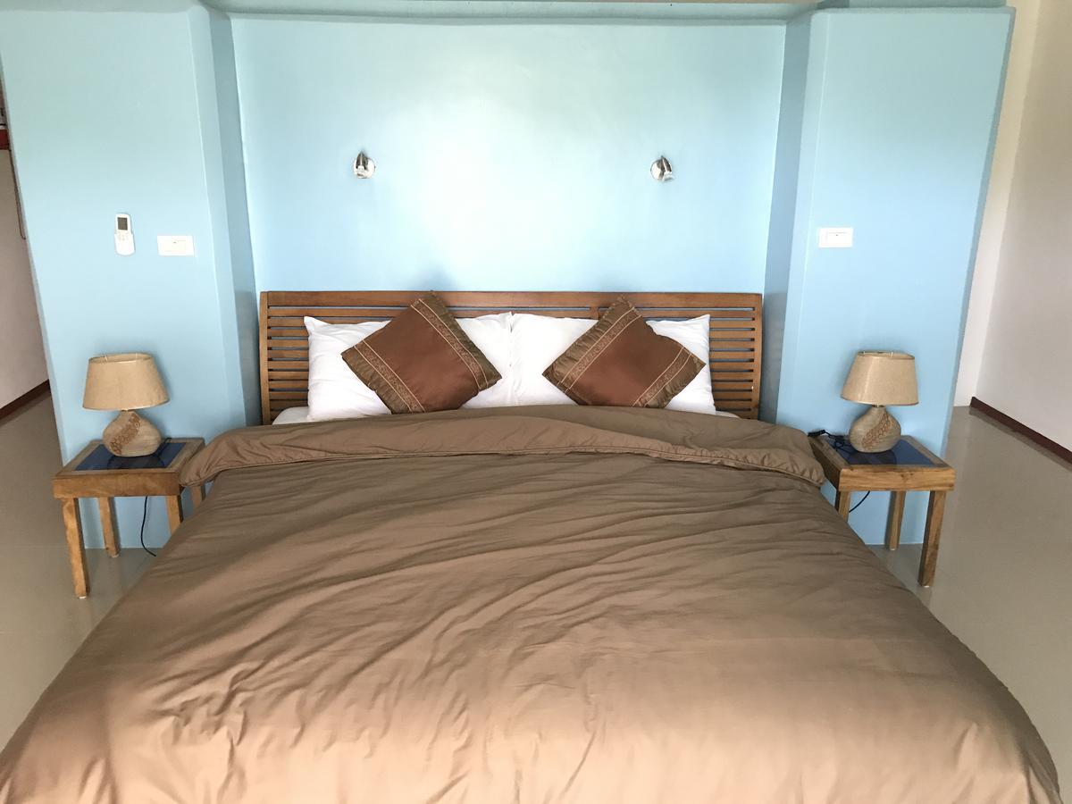 Cabilao Sunset Dive & Beach Resort Loon Bagian luar foto