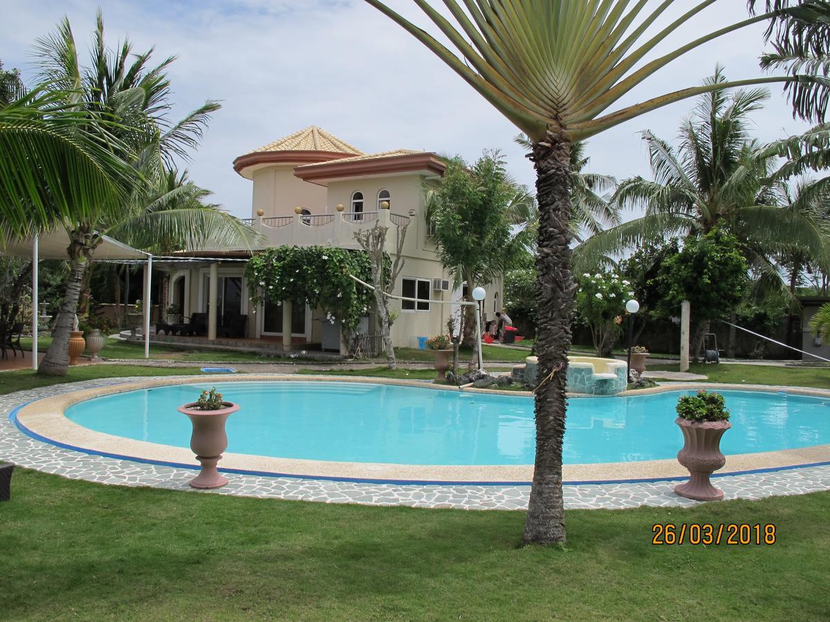Cabilao Sunset Dive & Beach Resort Loon Bagian luar foto