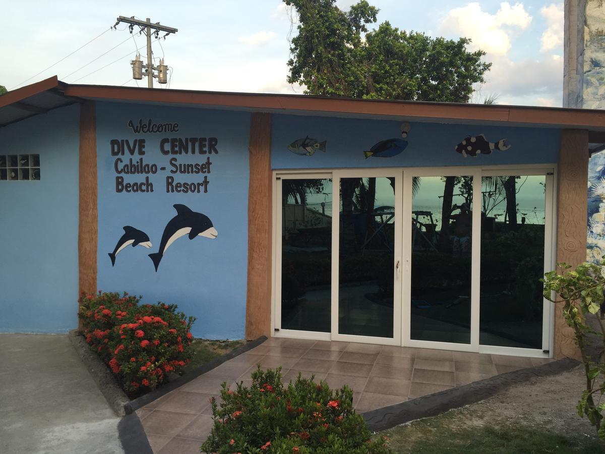 Cabilao Sunset Dive & Beach Resort Loon Bagian luar foto