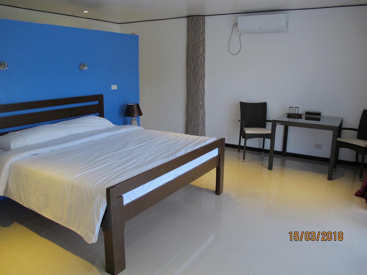 Cabilao Sunset Dive & Beach Resort Loon Bagian luar foto